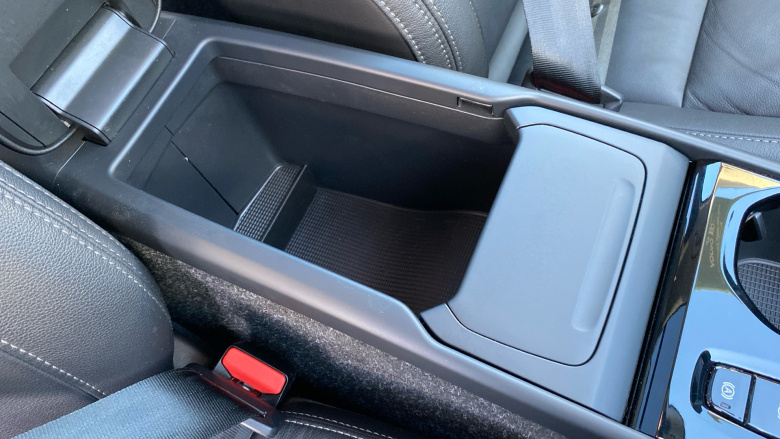 Volvo XC40 2.0 B4P Ultra Dark 5dr Auto Petrol Estate